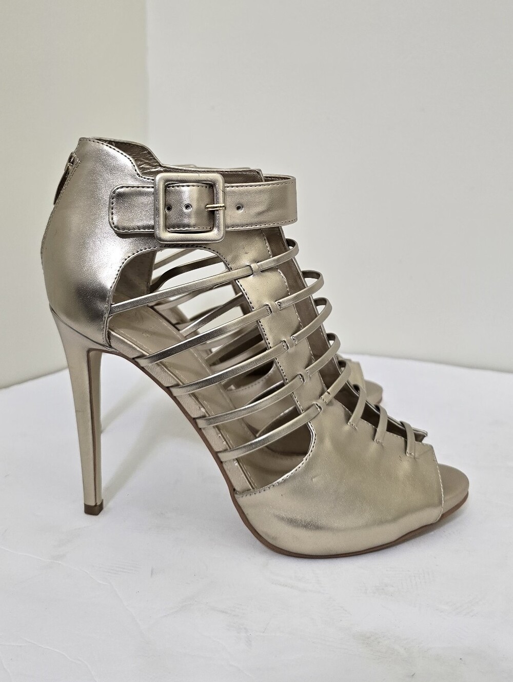 GUESS size 10 Strappy Zip‎ Stiletto Open Toe 5" Heels Gold Glam Going Out Exotic